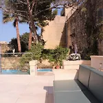 וילה Bebbux