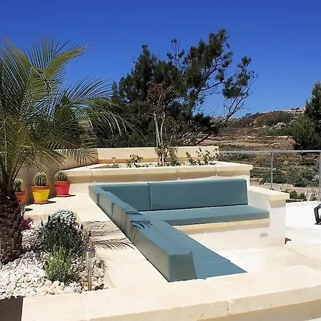 Bebbux Villa